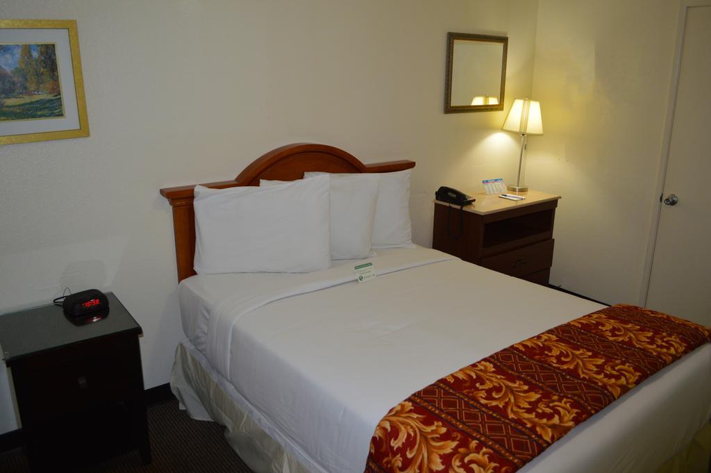West Park Inn- Extended Stay / Weekly Rates Available San Diego Ruang foto