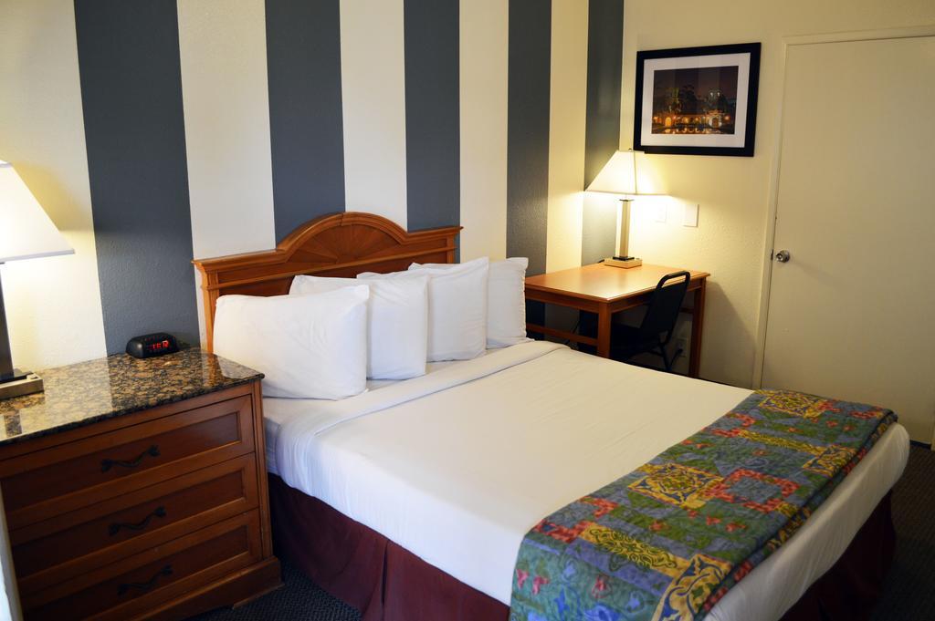West Park Inn- Extended Stay / Weekly Rates Available San Diego Ruang foto